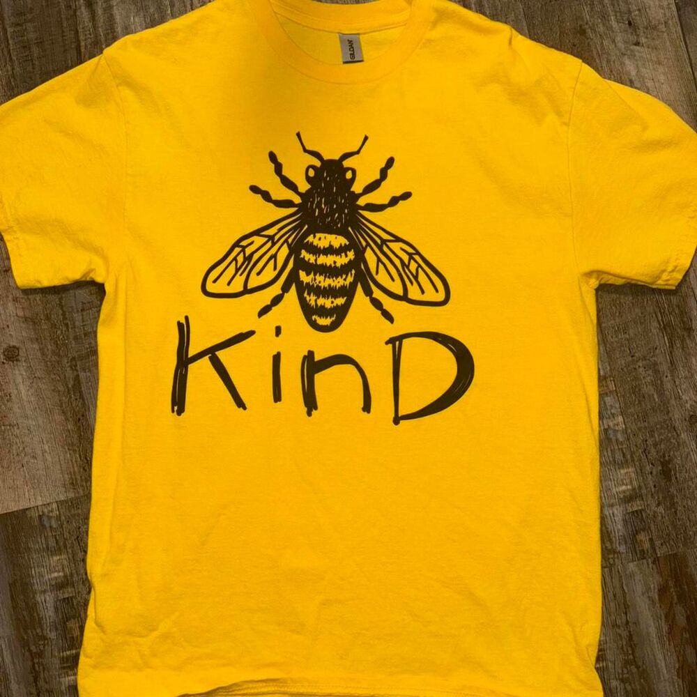 Bee Kind Gildan Yellow T-Shirt Unisex Medium